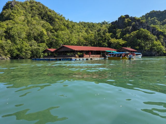 fishfarm.jpg
