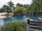 poolat4seasonsresort_small.jpg