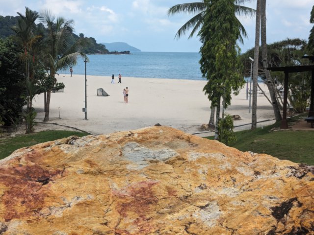 thebeach.jpg