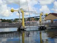 cruise230_small.jpg