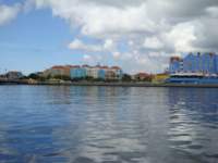 cruise235_small.jpg
