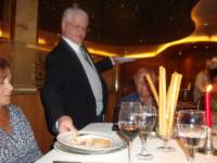 cruise682_small.jpg