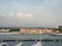 cruise821_small.jpg