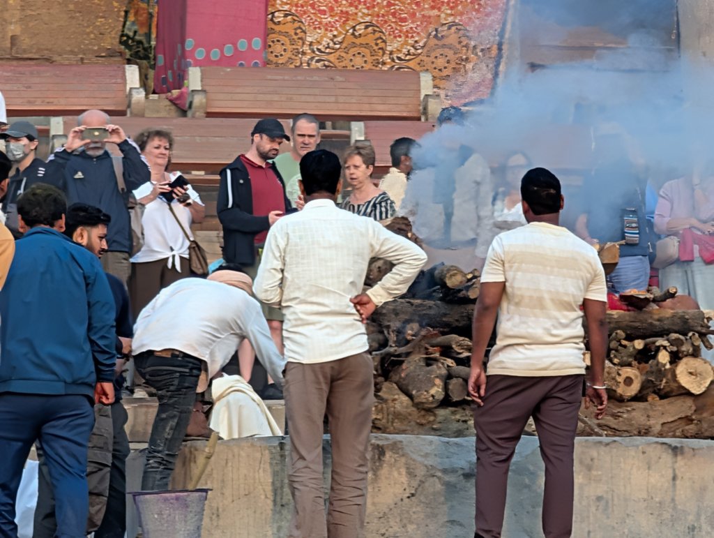 cremationontheganges.jpg