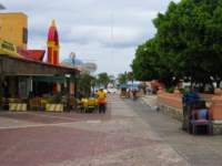 plazamejorlookingatrestauranr_small.jpg