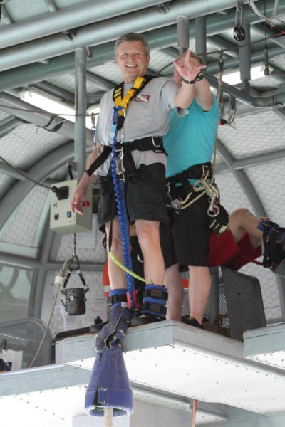 bungee3.jpg