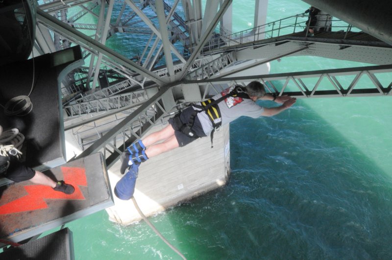 bungee5.jpg