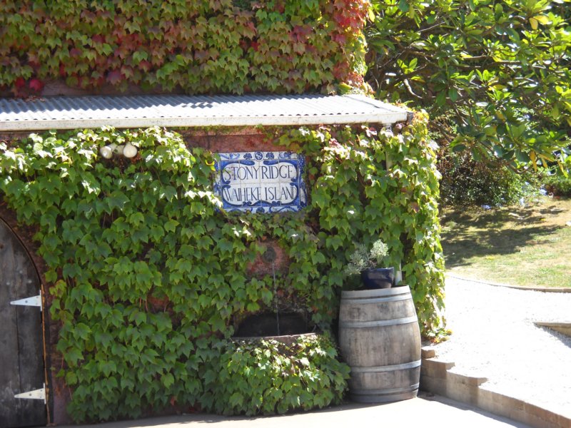 waihekestoneyridgewinery2.jpg