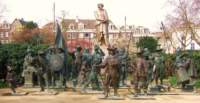 statues_small.jpg